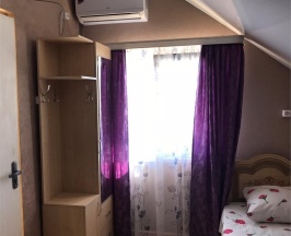 Трёхместный номер эконом в Алвард