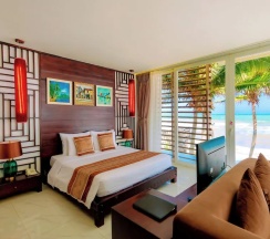 Одноместный люкс рядом с пляжем в Villa Del Sol Beach resort & Spa