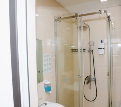 Трёхместный номер Standard в Apple Hostel