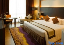 Номер Executive в The Grand Fourwings Convention Hotel