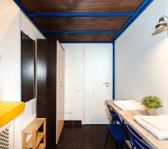 Двухместный номер с собственной ванной комнатой «Фантастика» в BookCase Hostel
