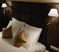 Улучшенный номер с кроватью размера "king-size" в Helix hotel