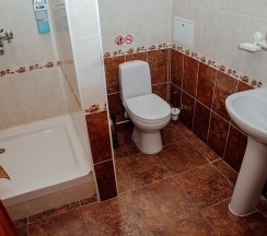 Семейный номер с двумя кроватями (окнами во двор) в Brothershotel.ru