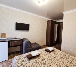 Двухместный стандарт с дополнительным местом и балконом в Mark Inn