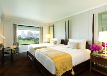 Люкс Jim Thompson Explorer с 2 комнатами в Anantara Siam Bangkok Hotel