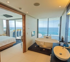 Sky Pool вилла с 3 комнатами в Kata Rocks