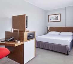 Полулюкс в Cosmos Moscow Sheremetyevo Airport Hotel