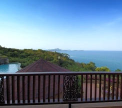 Номер Deluxe с видом на море в Samui Bayview Resort & Spa