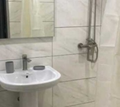 Четырёхместные апартаменты Deluxe с балконом и с красивым видом из окна в На переулке Терешковой