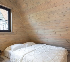 №2 A-Frame 60m2 с купелью (оснащение дома, стоимость купели и бани см. Подробнее) в Les holidays