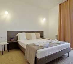 Стандартный семейный двухкомнатный номер с террасой в Белое солнце