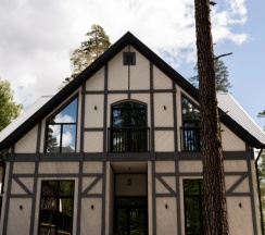 Вилла с 3 комнатами с балконом и с видом на горы в Residence Village