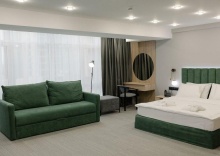 Номер люкс студио с террасой by city park в City park hotel Sochi