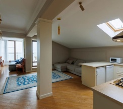 Апартаменты с 2 комнатами с балконом в Tur House