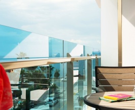 Трёхместный номер Standard с балконом и с видом на окрестности в Sunprime C-Lounge Hotel - Adults Only