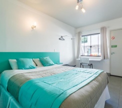 Двухместный номер Standard двуспальная кровать в Concept Design Hostel & Suite