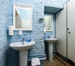 Кровать в общем номере (женский номер) в Рус