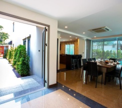 Вилла Premier рядом с пляжем в Villa Navin Resort