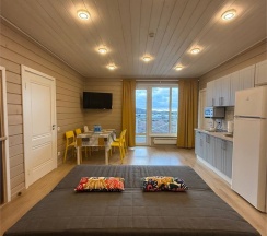 Хаусбот 1 с сауной в Времена Года