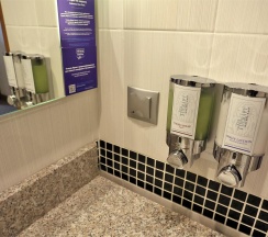 Номер стандарт с 1 двуспальной кроватью в Hampton by Hilton Ufa