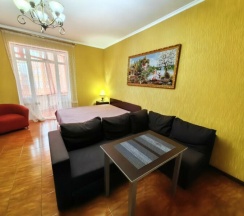 Апартамент-студия с лоджией в Art Home