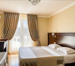 Корпус 1 *Полулюкс*  3-х местный  в Анжелина