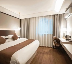 Номер Deluxe в GYA Shanghai Jiangpu Hotel