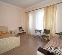 Двухкомнатный люкс с балконом в Атмосфера