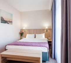 Стандарт "Classic" c двуспальной кроватью в Harbor Club Hotel
