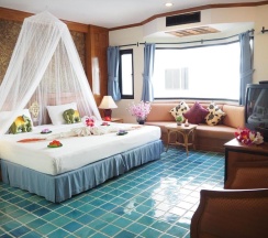 Двухместный номер Deluxe двуспальная кровать в Your Place Inn