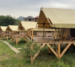 Глэмпинг Люкс двухместный в Caspian Camp