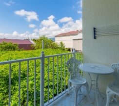 Полулюкс с балконом в Благодать