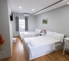 Четырёхместный семейный номер Standard в Cosmos Hotel Nha Trang