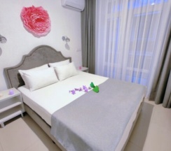 Люкс с 2 комнатами с балконом и рядом с пляжем в Casa mare