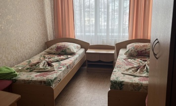 Номер улучшенный с 2 односпальными кроватями в Чистополь