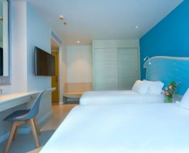 Двухместный номер Deluxe с балконом (2 отдельные кровати) в Centara Sonrisa Residences & Suites Sriracha