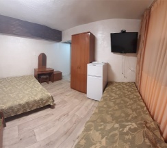 4-х местный Стандарт цокольный этаж свой с/у вне комнаты №7 в Лакшми