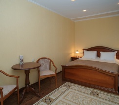 Люкс DBL (2-х комнатный) в Пионер люкс