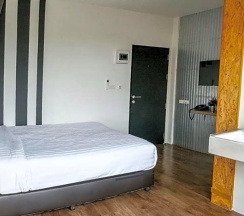 Двухместный номер Standard двуспальная кровать в The Arbern Hostel x Bistro