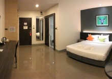 Двухместный номер Standard с балконом двуспальная кровать в Clover Hotel Hatyai