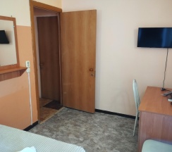 2-комнатный номер стандарт с 2 односпальными и 1 двуспальной кроватью в Пальма