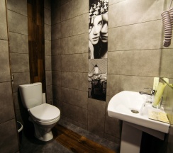 Большой в West hotel