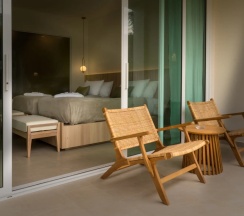 Двухместный номер Deluxe с видом на бассейн (двуспальная кровать) в Niranapa Boutique Resort