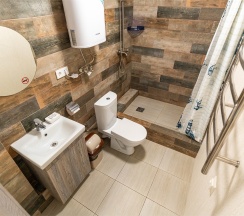 Комфорт Трехместный с Балконом Двуспальной кроватью и Доп. местом в Домус.море