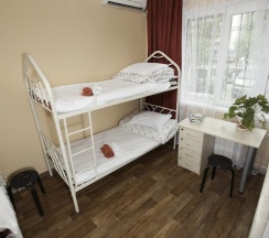 Кровать в общем номере (женский номер) в FM Hostel