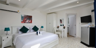 Карон: Вилла/Бунгало Kata White Villas