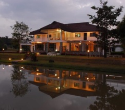 Коттедж с 6 комнатами с балконом в Phudara Resort