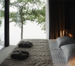 Дом на скале с купелью Oslo в Eder Vuoksa