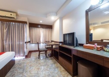 Номер Deluxe в RedDoorz Navin Mansion 3 Pattaya