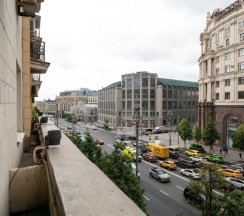 Апартаменты с 2 комнатами с балконом и с видом на город в GM Apartments